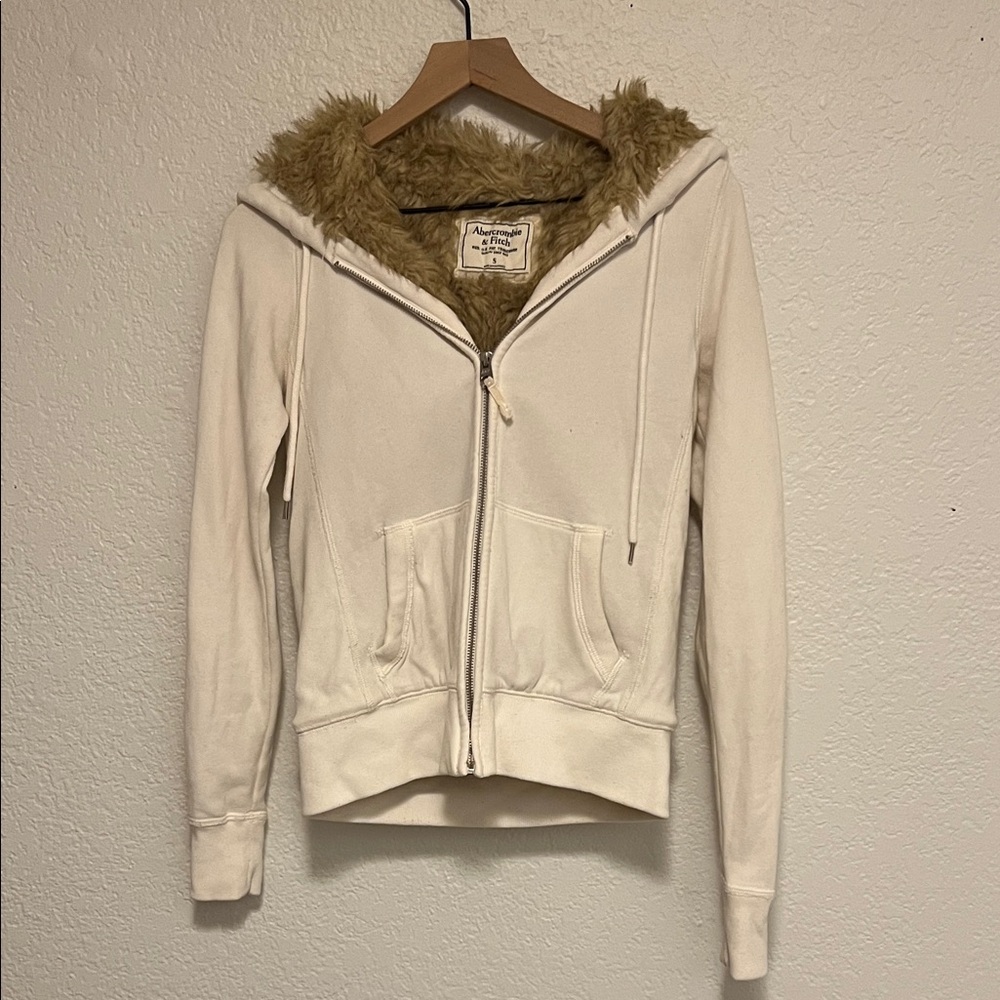 Abercrombie Women's Cream Teddy Jacket